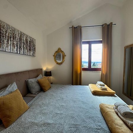 Apartments Orhidelia Njivice Ngoại thất bức ảnh