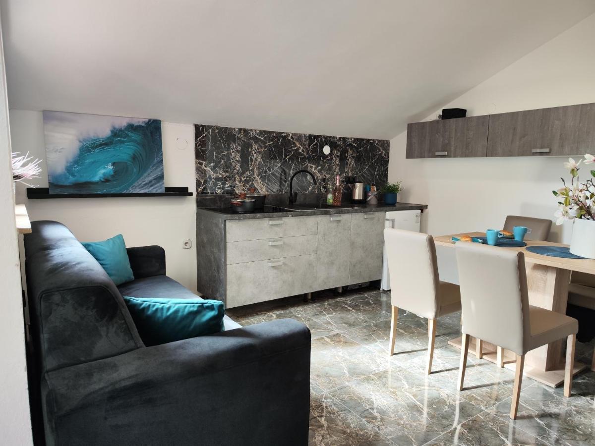 Apartments Orhidelia Njivice Ngoại thất bức ảnh