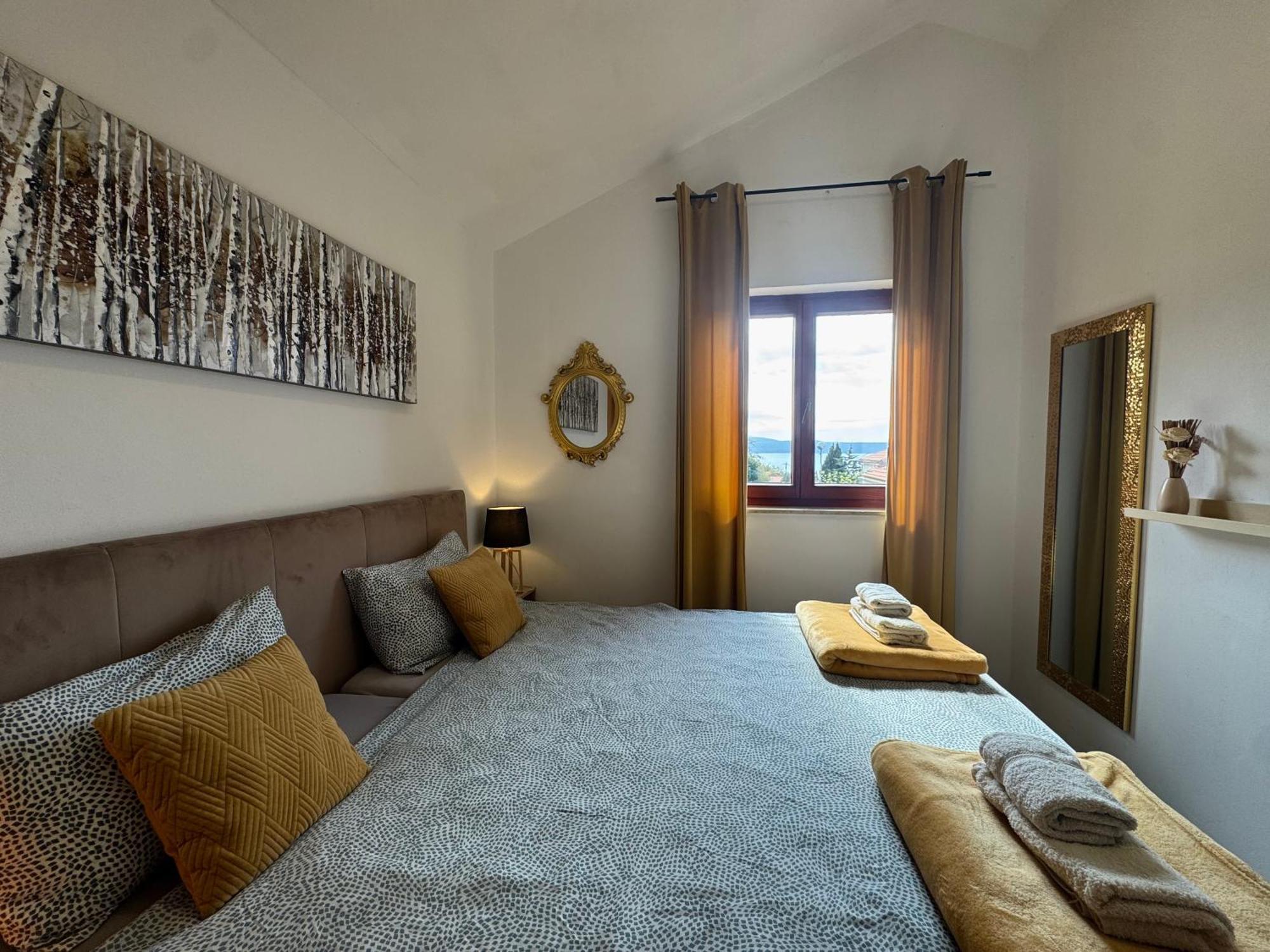 Apartments Orhidelia Njivice Ngoại thất bức ảnh