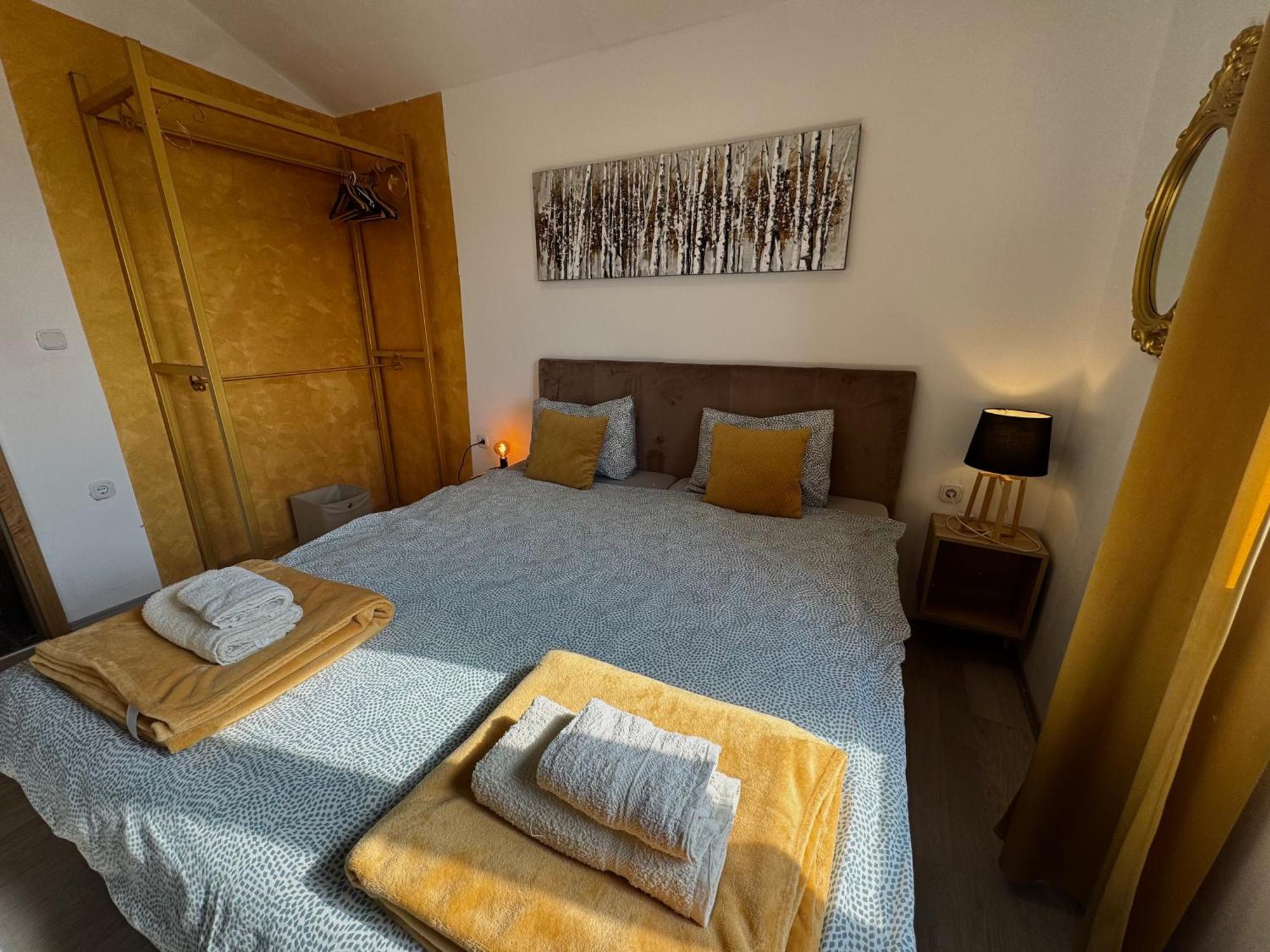 Apartments Orhidelia Njivice Ngoại thất bức ảnh